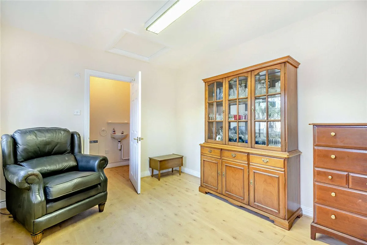Enborne Road, Newbury, RG14, photo 13