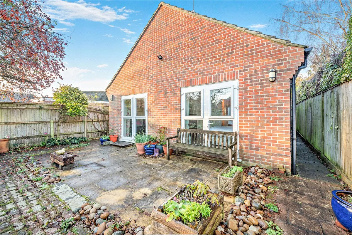 Enborne Road, Newbury, RG14, photo 17