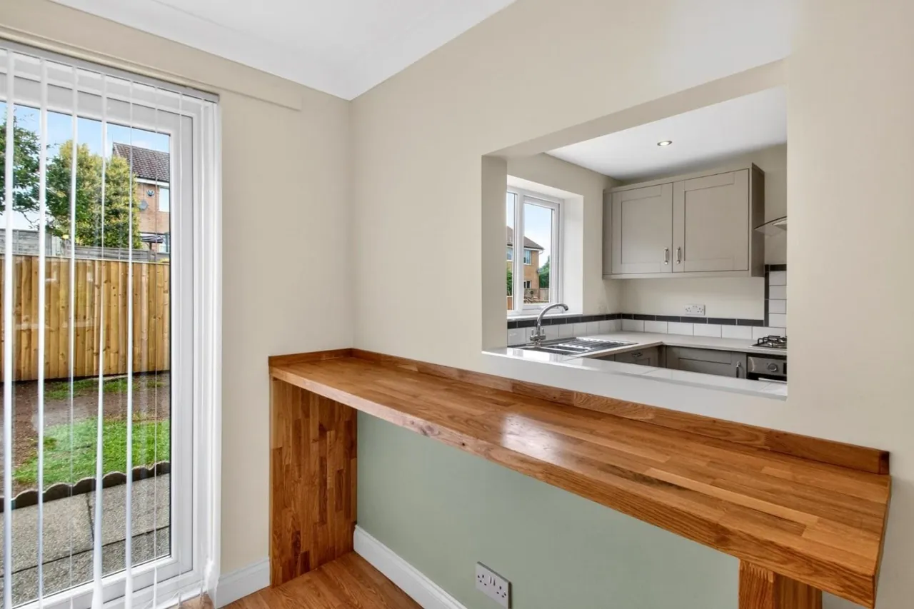Burnside Road, Harrogate, photo 8