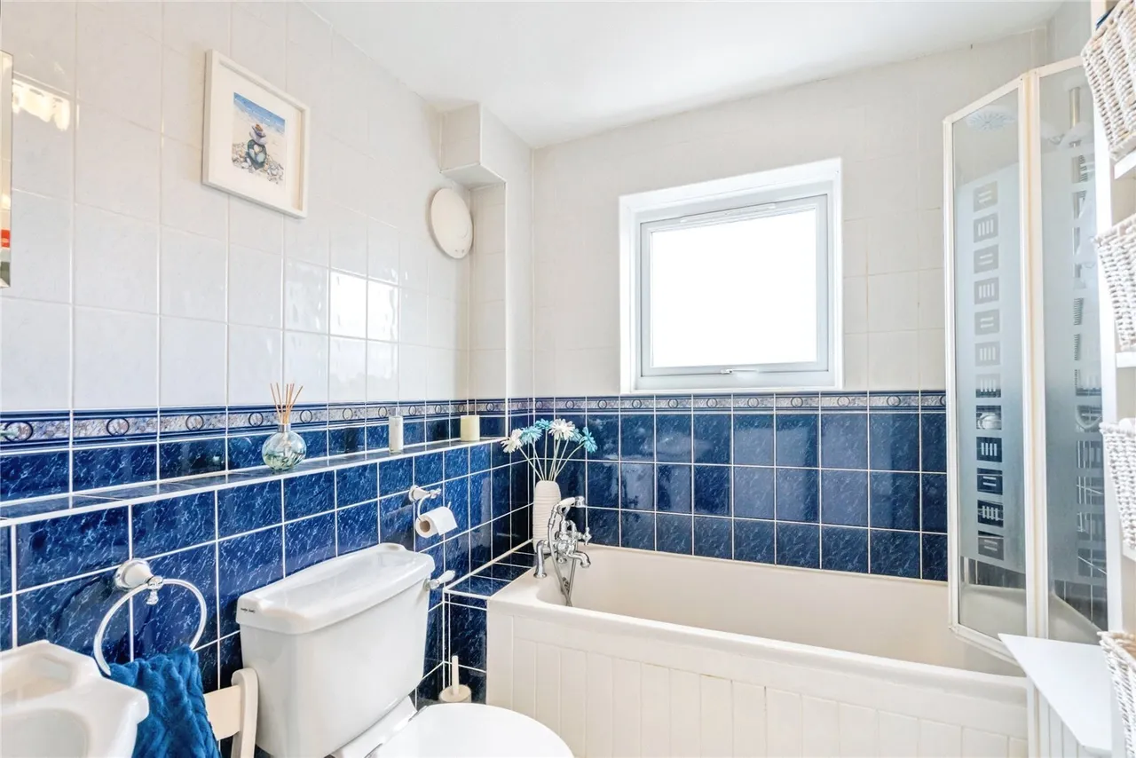 Osprey Drive, Hayling Island, PO11, photo 20