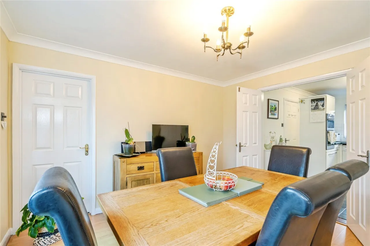Osprey Drive, Hayling Island, PO11, photo 4