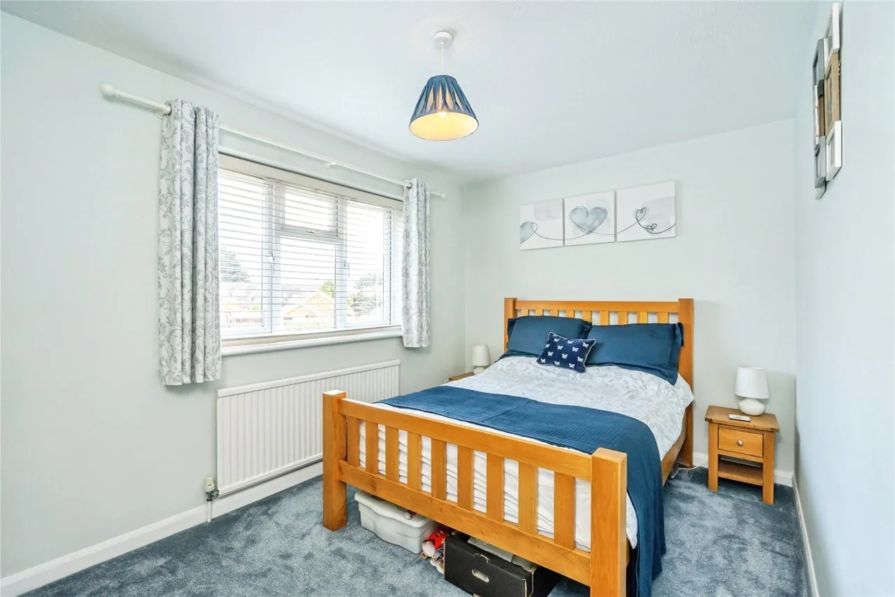 Osprey Drive, Hayling Island, PO11, photo 12