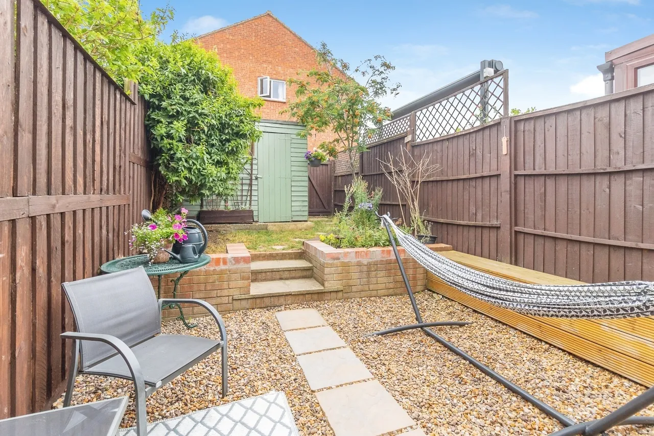 Challacombe, Furzton, Milton Keynes, Buckinghamshire, MK4, photo 12