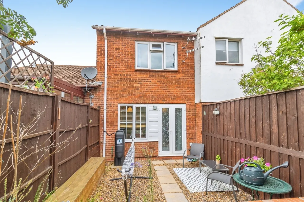 Challacombe, Furzton, Milton Keynes, Buckinghamshire, MK4, photo 13