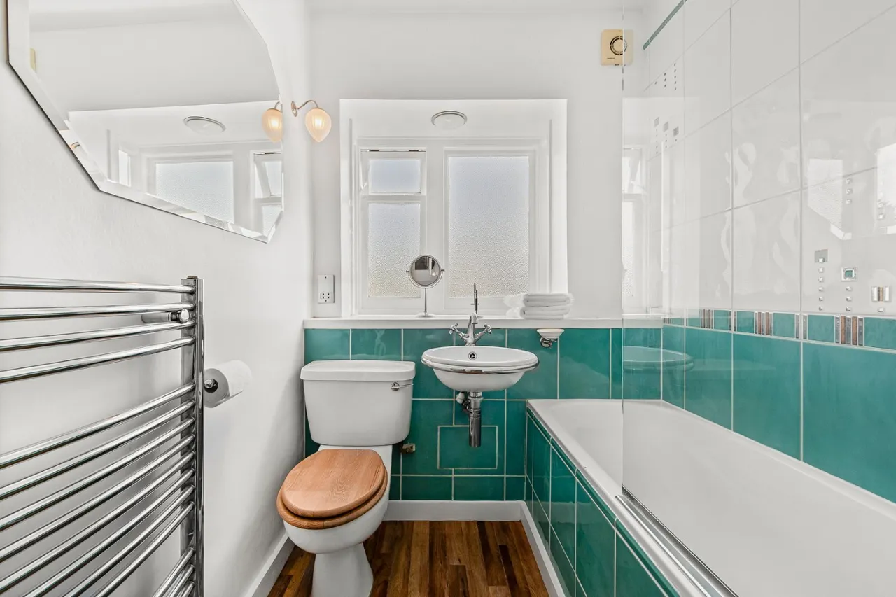 Observatory Road, East Sheen, SW14, photo 14