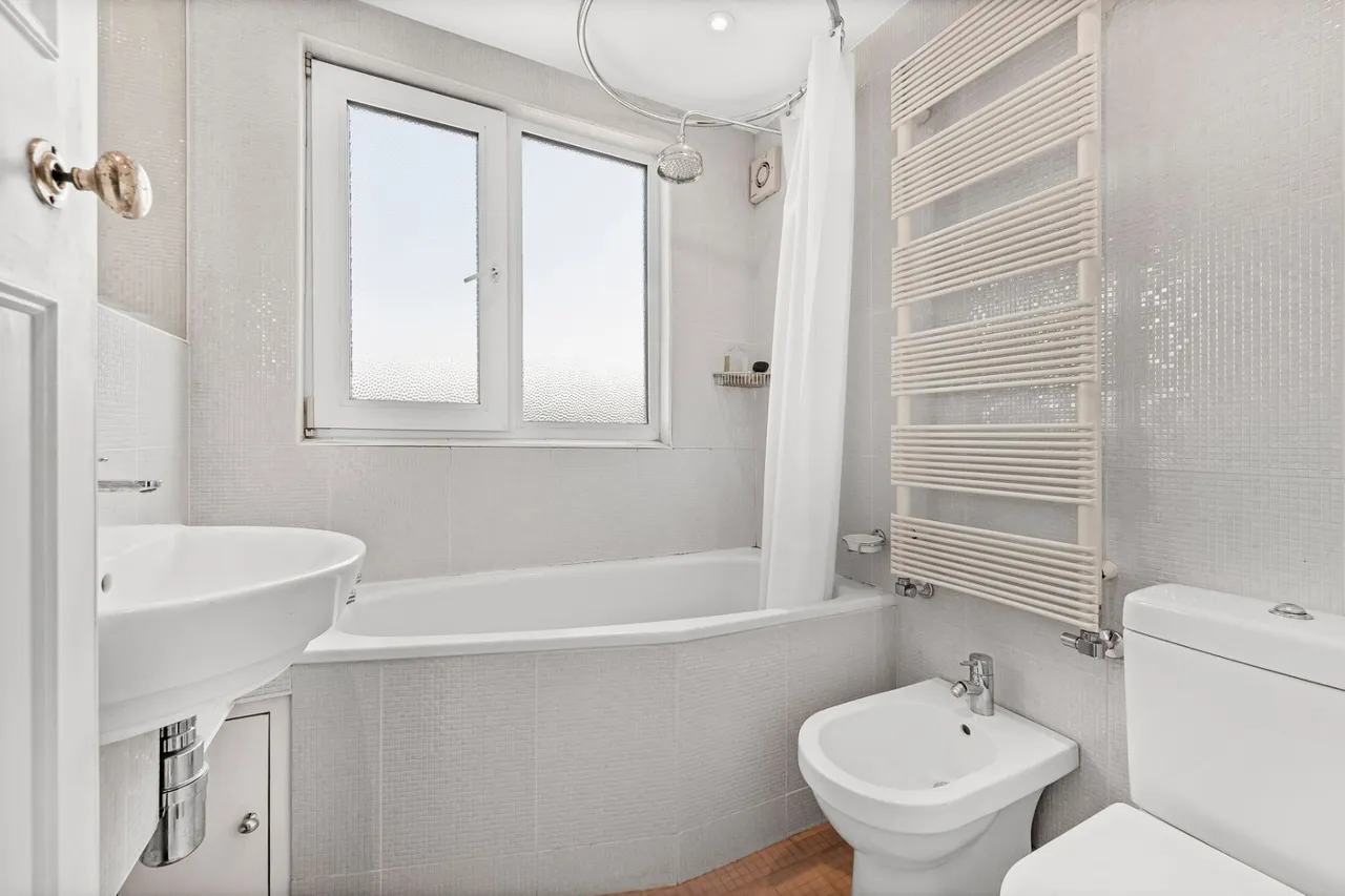 Observatory Road, East Sheen, SW14, photo 13