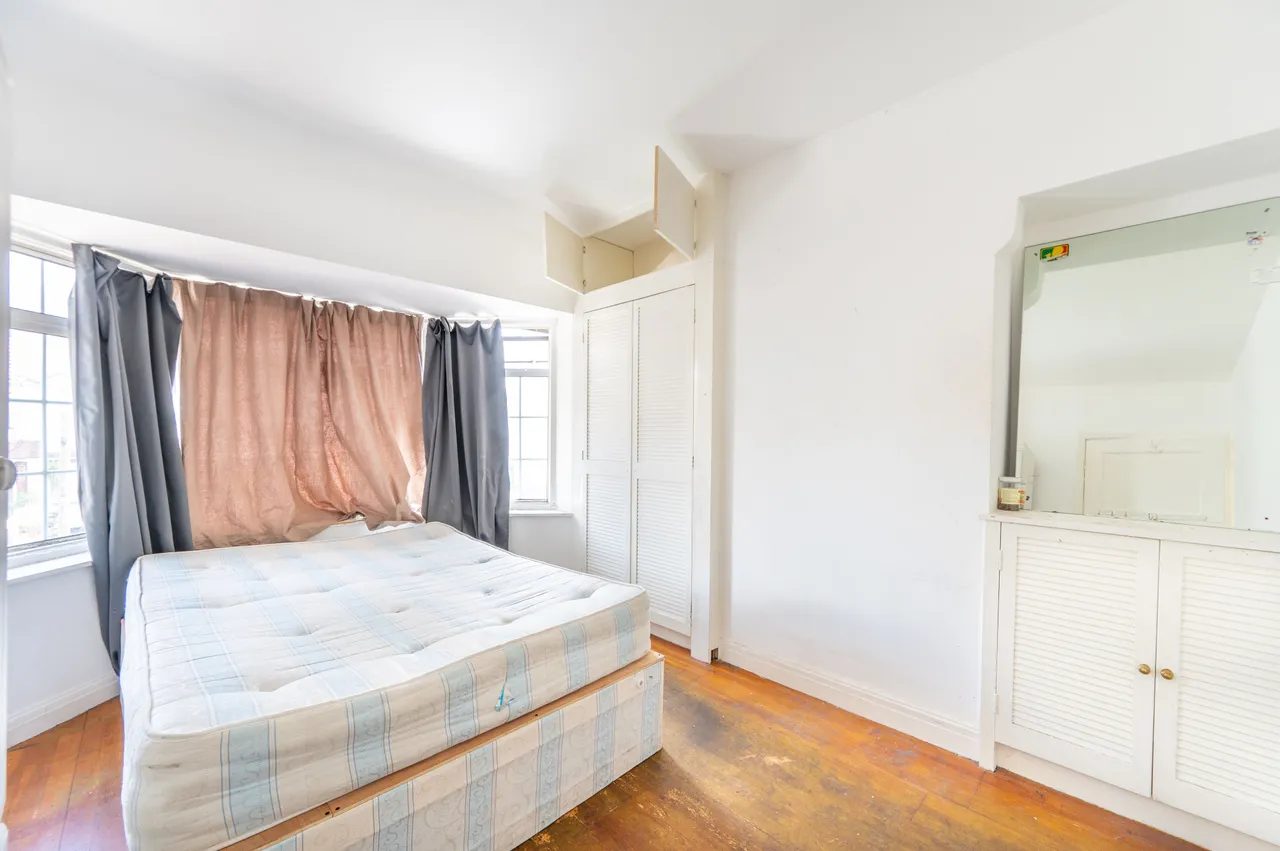 48 Manor Farm Road, Wembley, photo 9