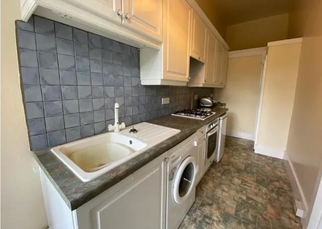 Sandhurst Lodge, Crowthorne, RG45, photo 4