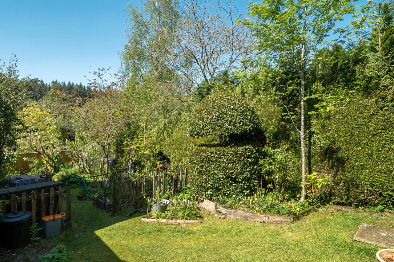 Chilcrofts Road, HASLEMERE, GU27, photo 14