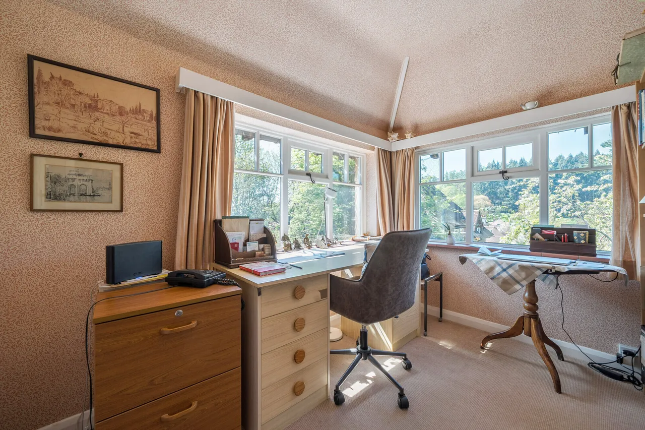 Chilcrofts Road, HASLEMERE, GU27, photo 12