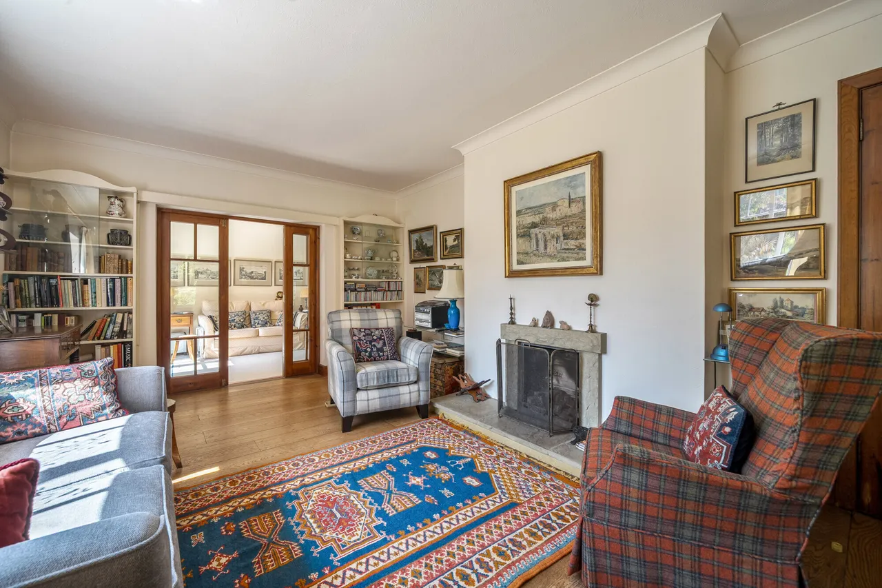Chilcrofts Road, HASLEMERE, GU27, photo 2