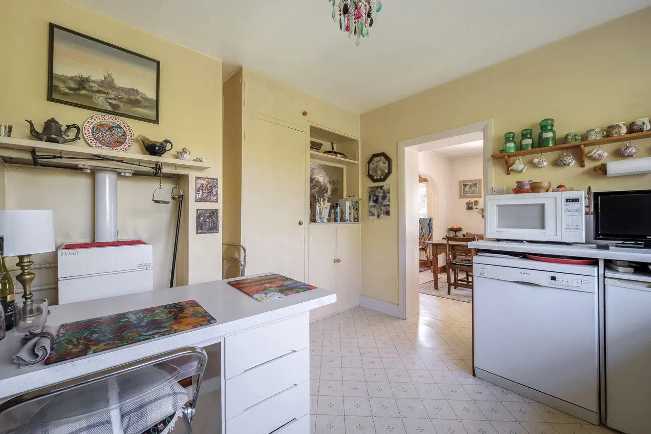 Chilcrofts Road, HASLEMERE, GU27, photo 7