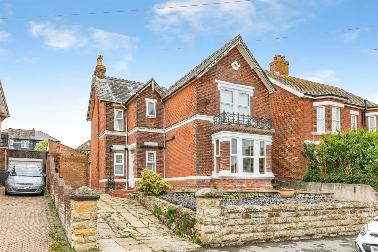 5 bed house for sale, Victoria Avenue, Hastings, TN35