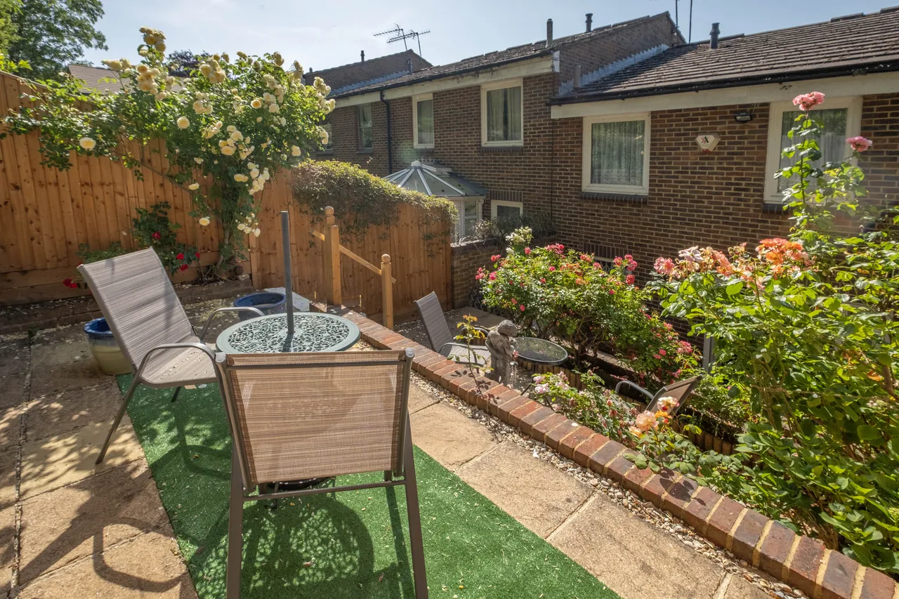 Heights Close, London, SW20, photo 12