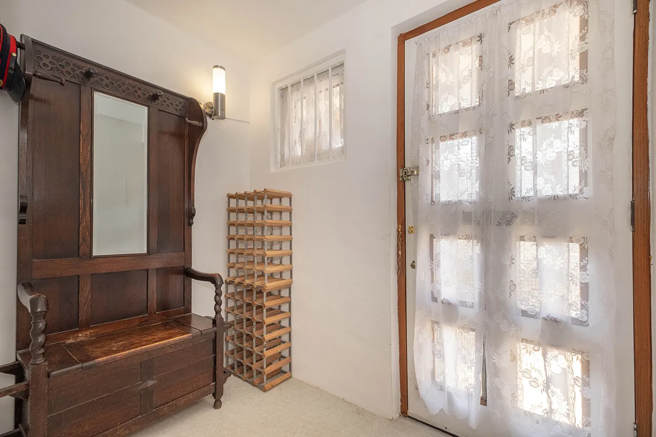 Heights Close, London, SW20, photo 11