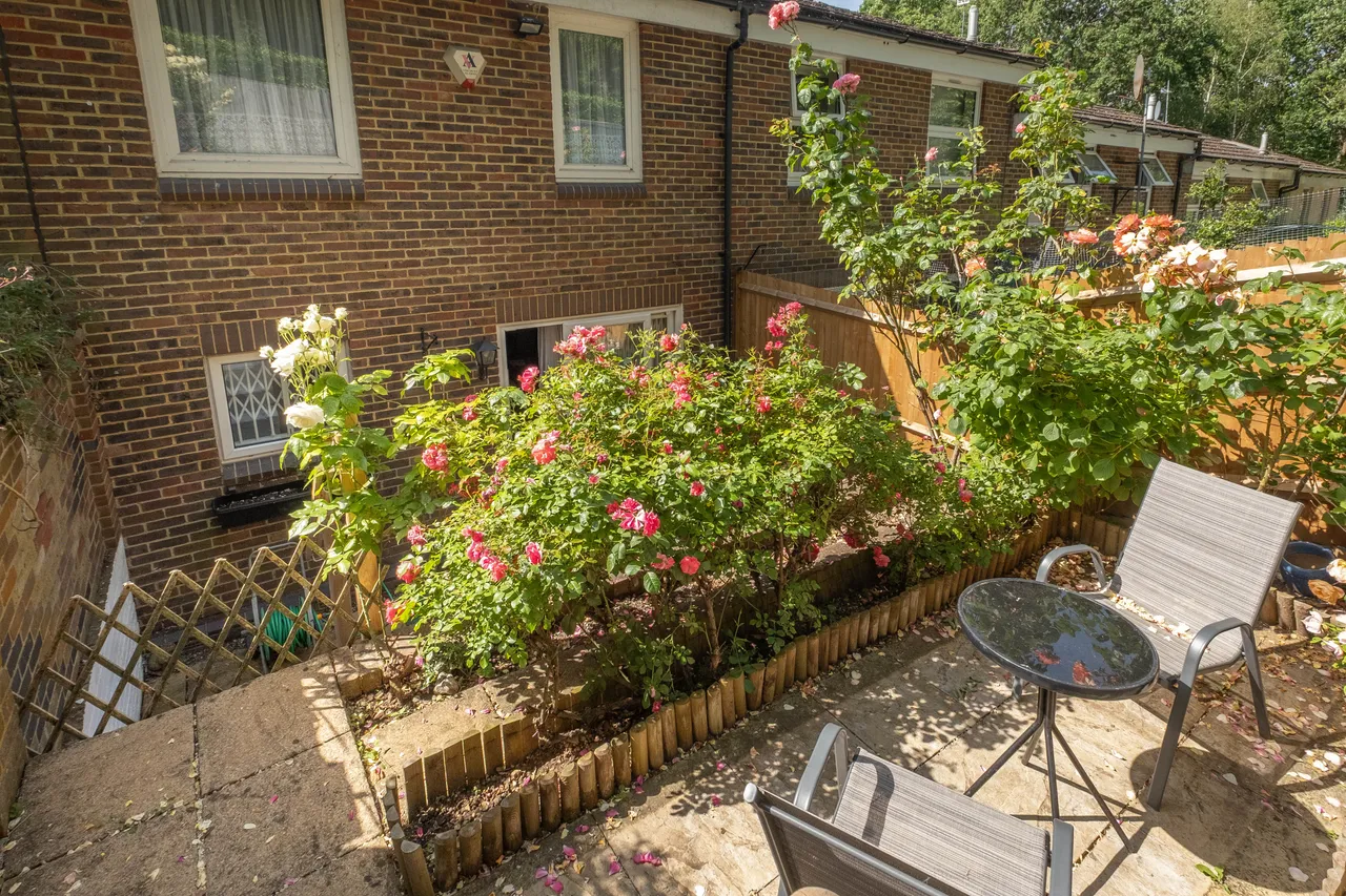 Heights Close, London, SW20, photo 8