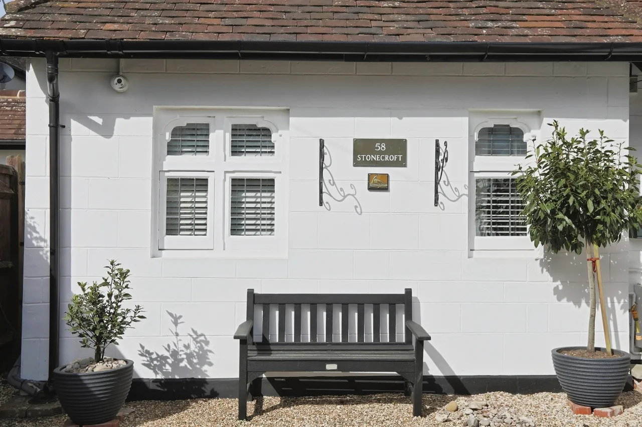 Copthorne Road, Felbridge, East Grinstead, photo 2