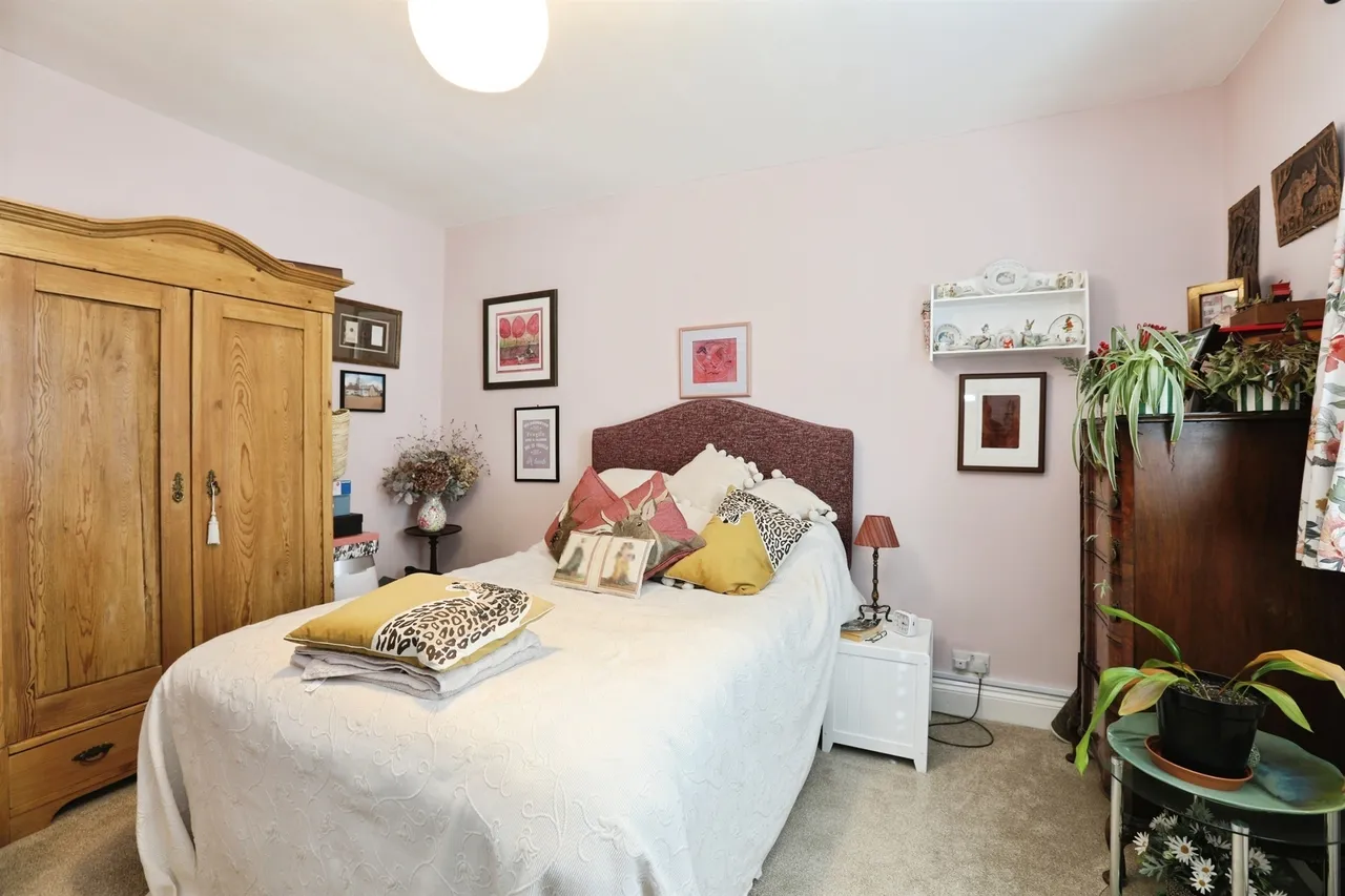 Copthorne Road, Felbridge, East Grinstead, photo 8