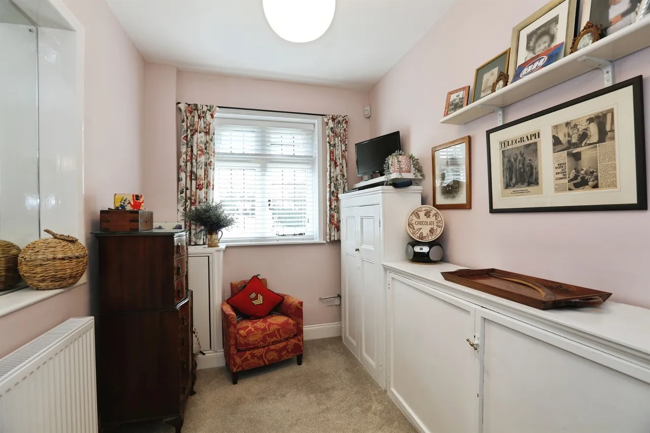 Copthorne Road, Felbridge, East Grinstead, photo 10