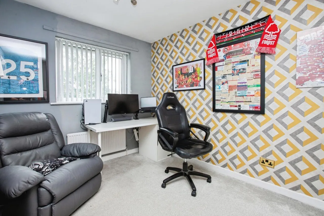 High Hazles Drive, Huthwaite, NG17, photo 10
