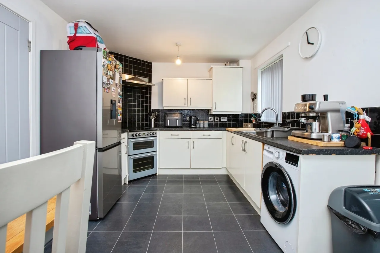 High Hazles Drive, Huthwaite, NG17, photo 4