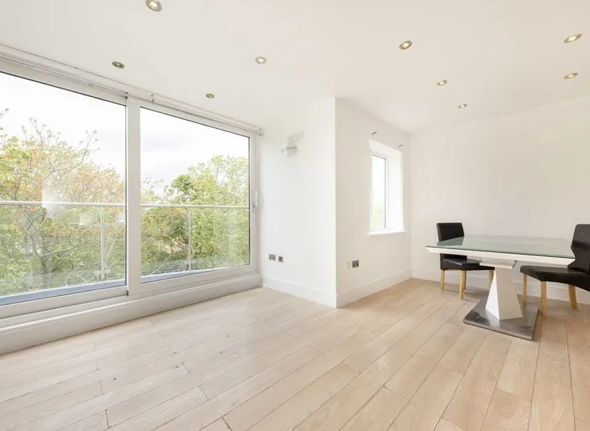 Bridport Terrace, South Lambeth, SW8, photo 2