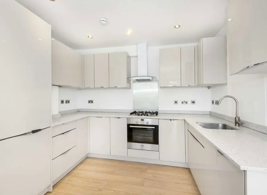 Bridport Terrace, South Lambeth, SW8, photo 3