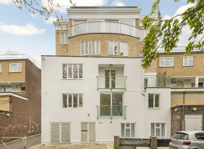 2 bed flat to rent, Bridport Terrace, South Lambeth, SW8