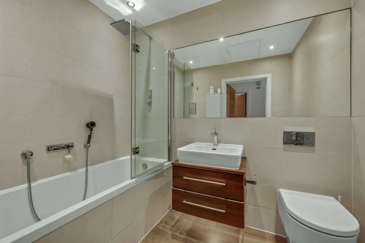 Oatlands Chase, Weybridge, Surrey, KT13 9RS, photo 5