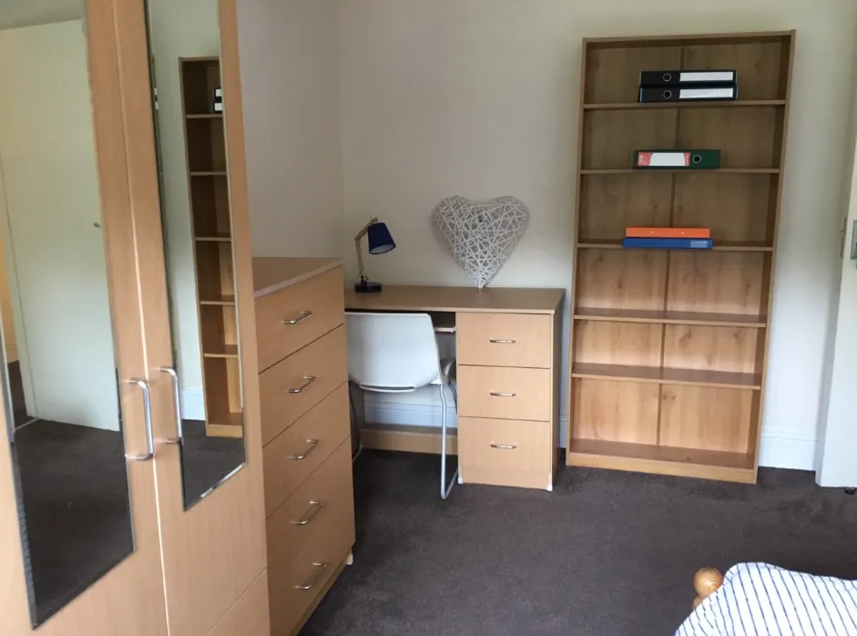 Heeley Road, B29, photo 6