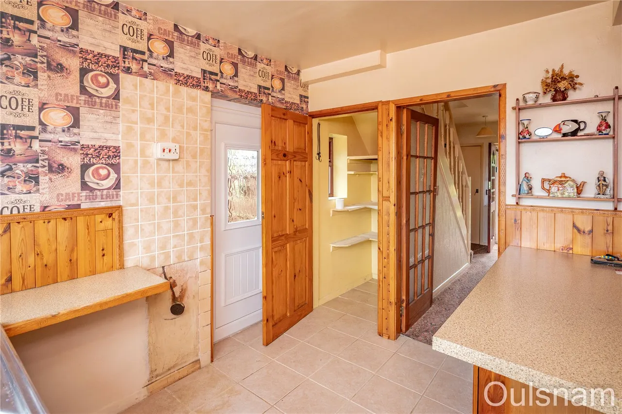 Woodrow Lane, Catshill, Bromsgrove, Worcestershire, B61 0PP, photo 8