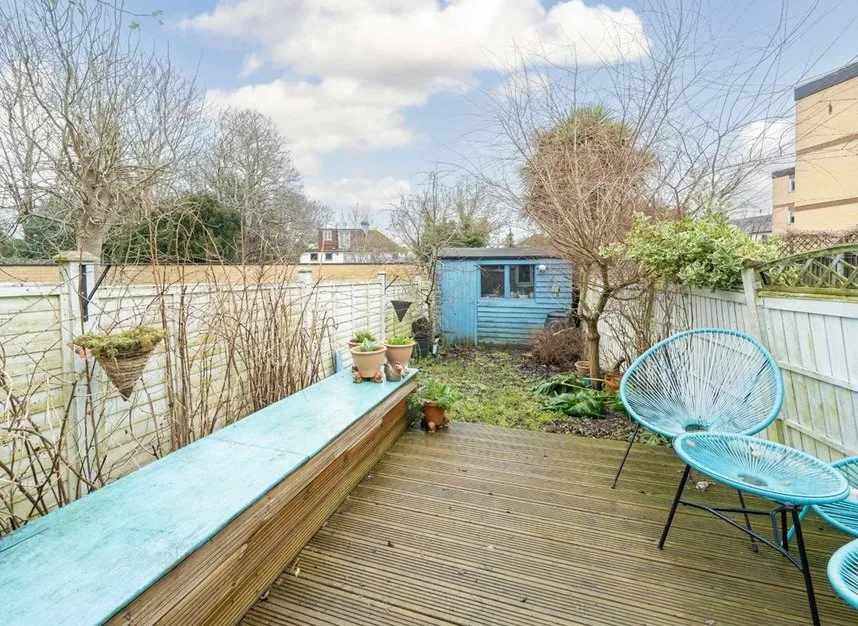 Elizabeth Gardens, Sunbury-On-Thames, TW16, photo 7