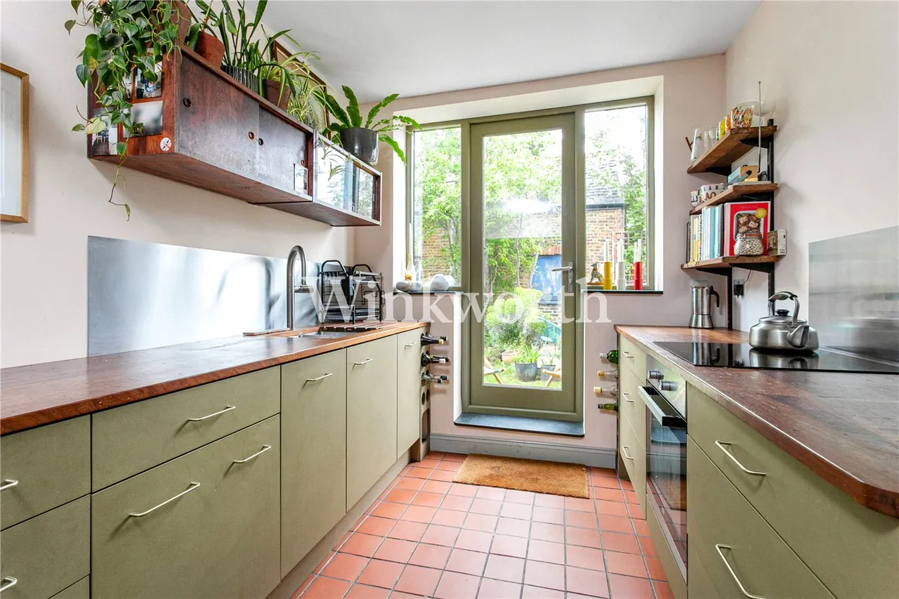 Cranleigh Road, London, N15, photo 12