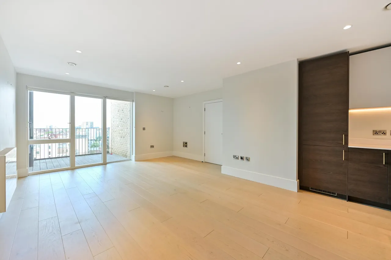 Showflat 4 (2 bed), Charter Place, Hounslow, photo 3