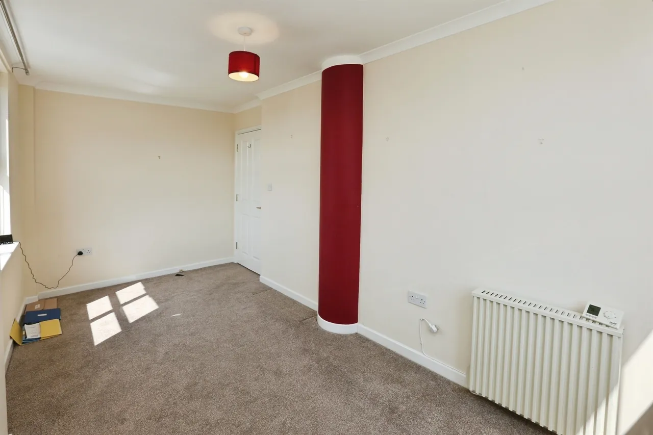 Stoke Road, Gosport, PO12, photo 13
