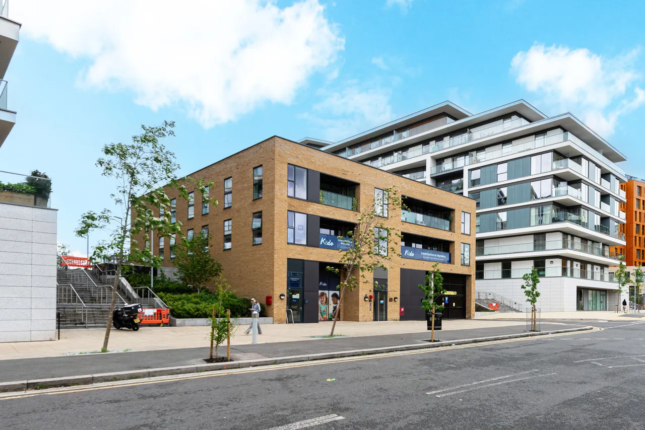 3 bed flat for sale — Flat 1, Statham Court, LONDON