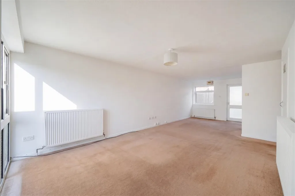 Kingsway, Caversham, photo 7