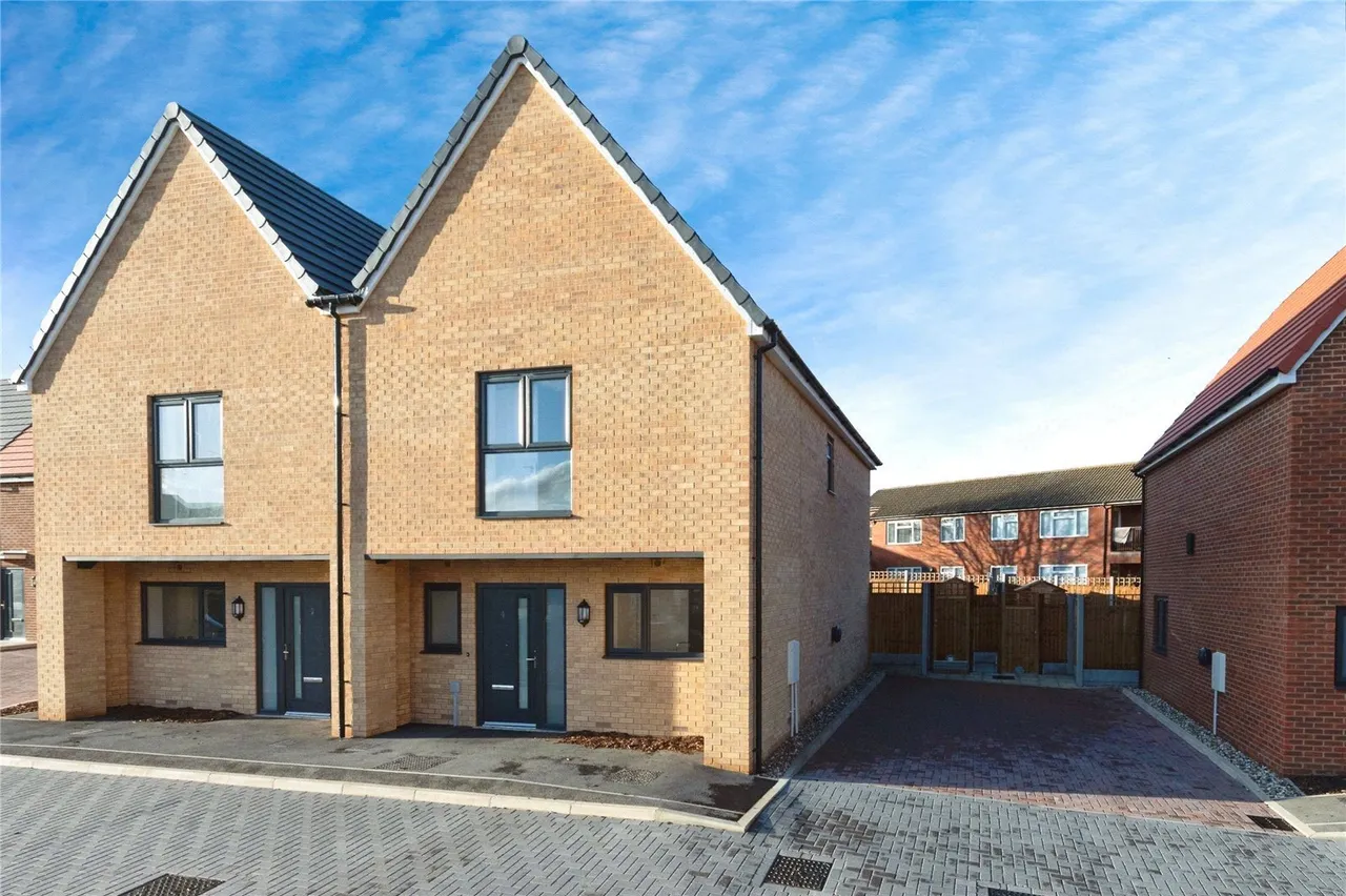 3 bed house for sale — Ganels Mews, Ganels Road, Billericay, Essex, CM11