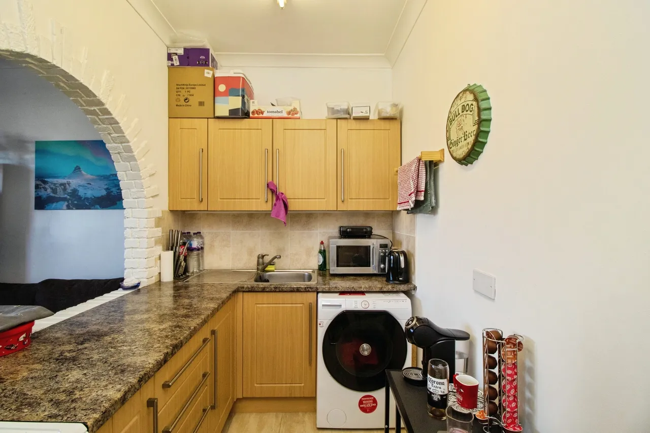 Cossington Road, Westcliff-On-Sea, photo 10