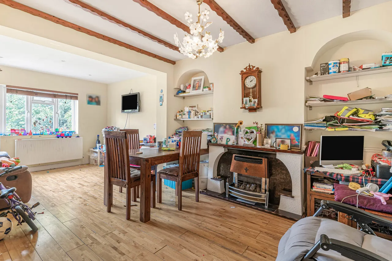 Middle Road, London, SW16, photo 3