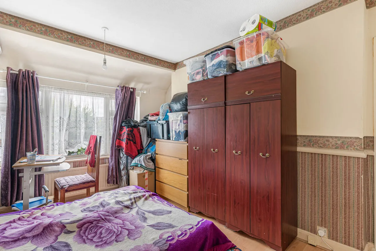 Middle Road, London, SW16, photo 14
