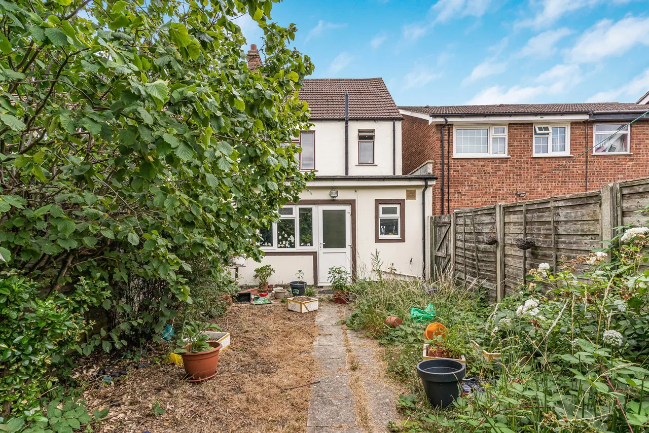 Middle Road, London, SW16, photo 17