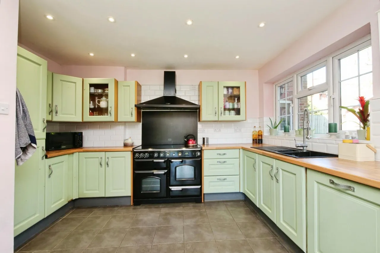 Vicarage Lane, Naburn, YO19, photo 9