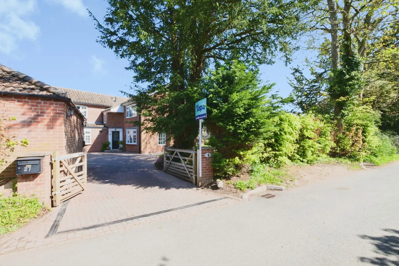 Vicarage Lane, Naburn, YO19, photo 2