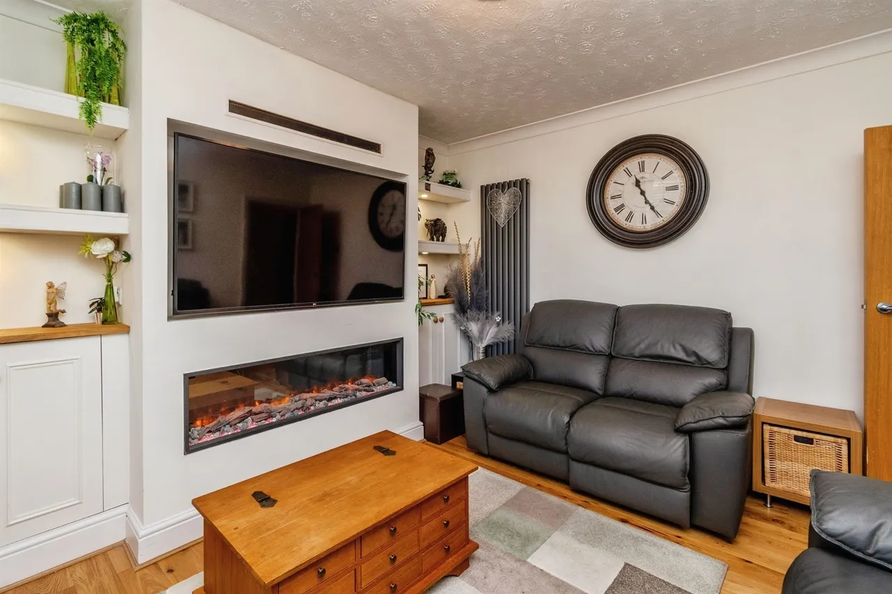 Norton East Road, Norton Canes, WS11, photo 5
