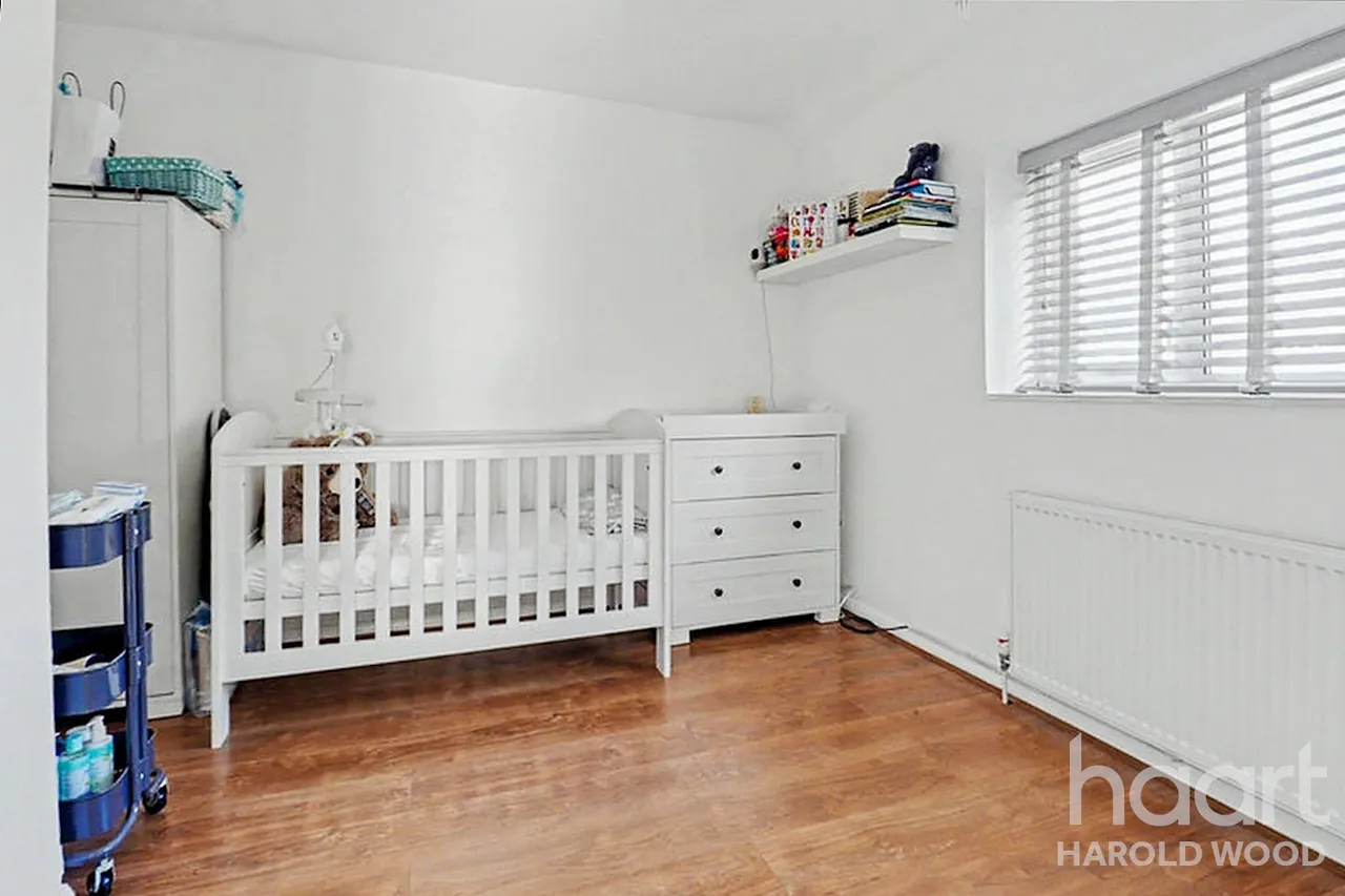 Chippenham Road, Harold Hill, RM3, photo 11