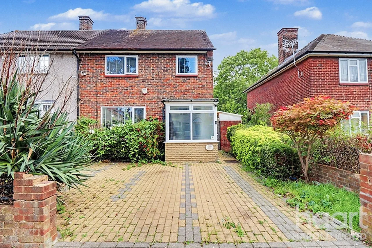 Chippenham Road, Harold Hill, RM3, photo 19