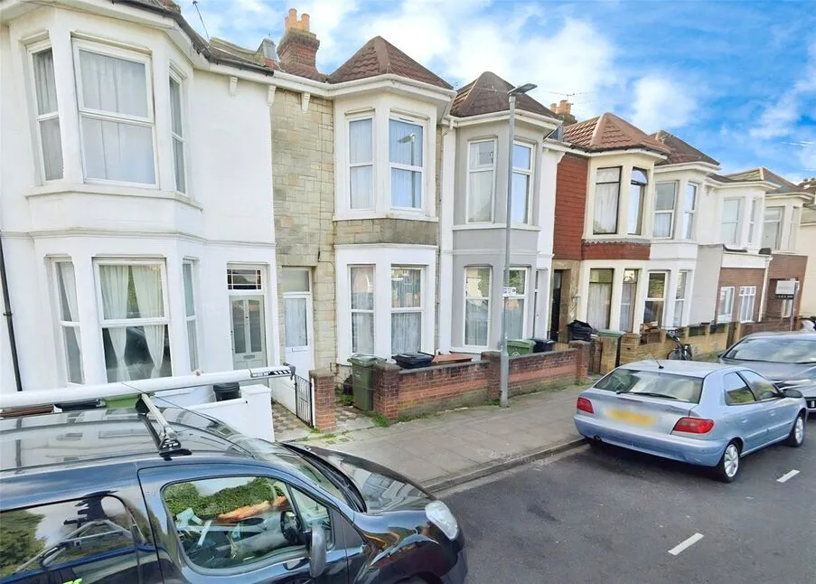 5 bed house to rent, Fawcett Road, Southsea, PO4
