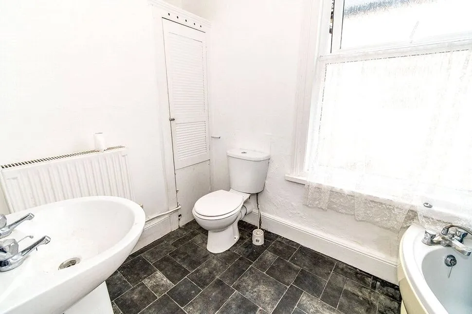 Fawcett Road, Southsea, PO4, photo 7