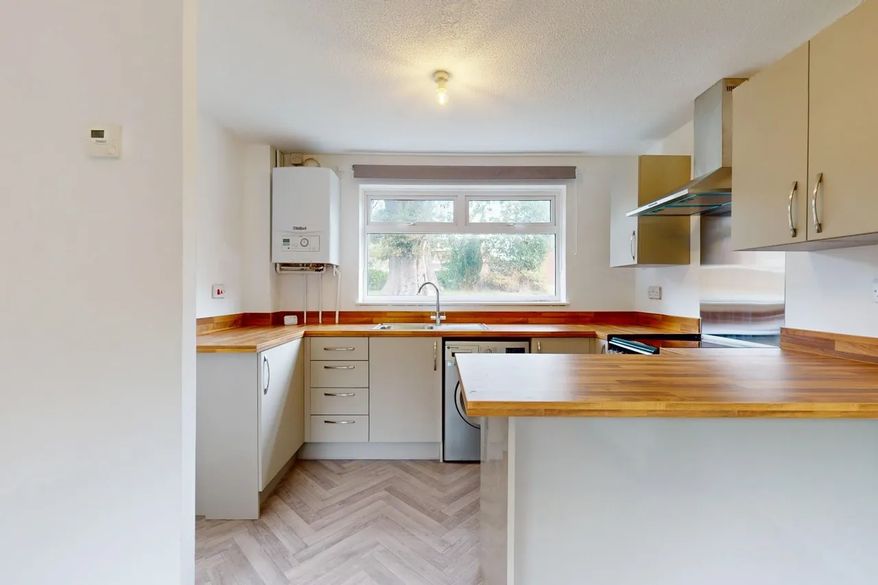 Royal Oak Drive, Royal Oak Drive, Apley TF1 6SS, photo 4